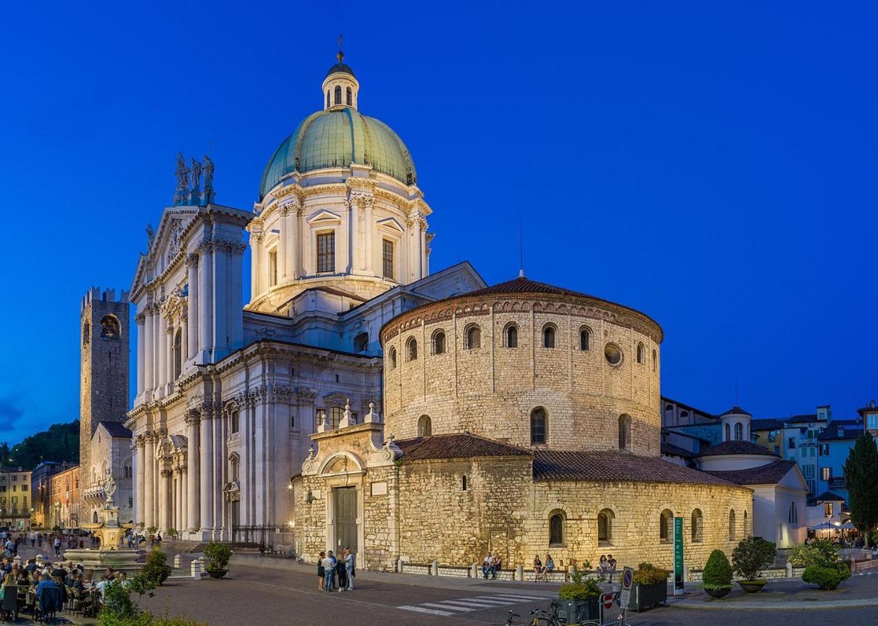 Blue Lodge Брешія Екстер'єр фото